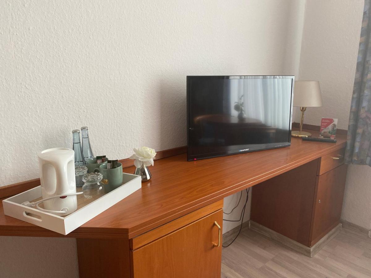 Hotel Oberledinger Hof レーア エクステリア 写真