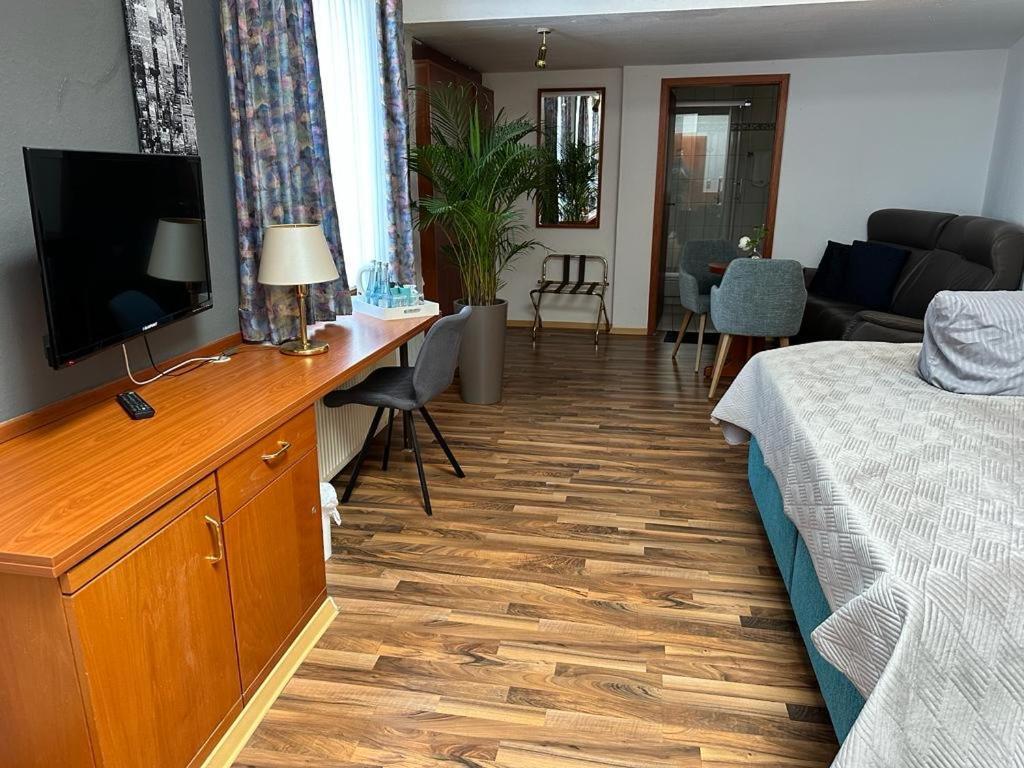 Hotel Oberledinger Hof レーア エクステリア 写真